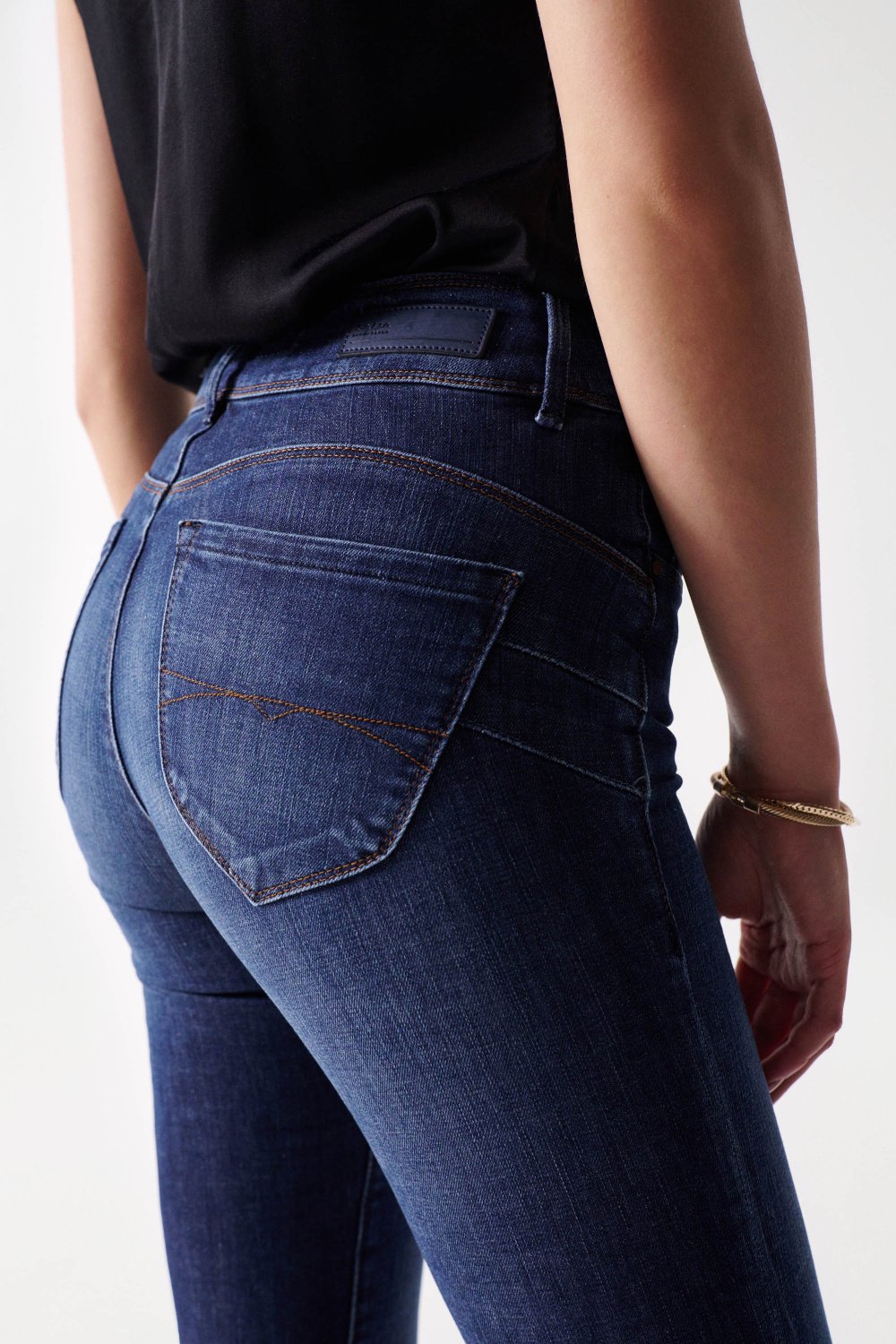 PUSH IN SECRET SLIM JEANS WITH RINSED EFFECT - Salsa