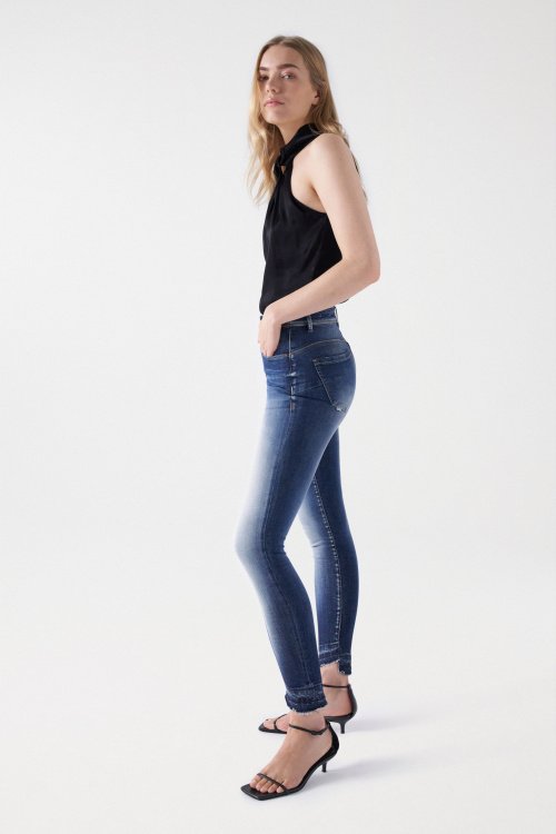 PUSH IN SECRET GLAMOUR CROPPED PREMIUM WASH JEANS