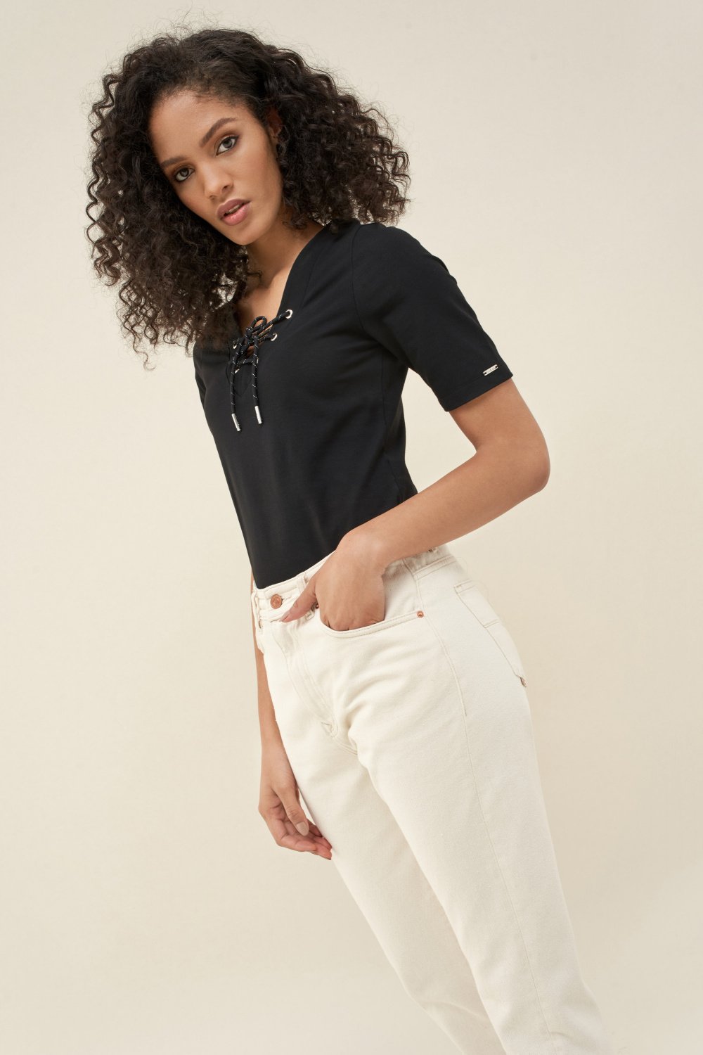 Body t-shirt with detail on collar - Salsa