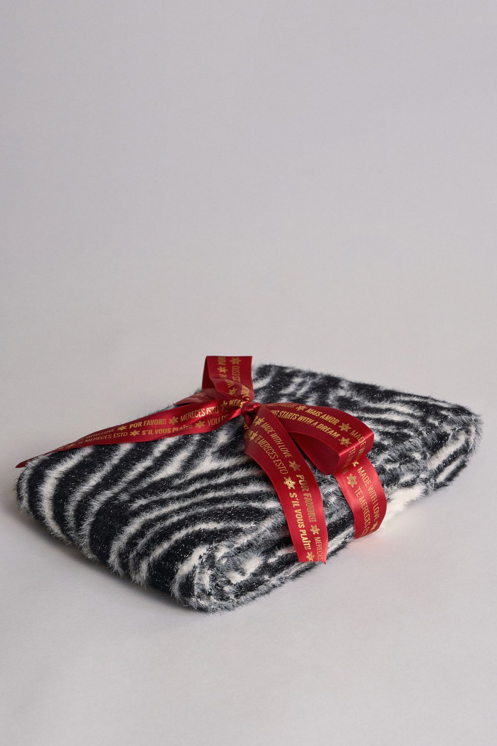 Warm fluffy zebra print scarf - Salsa