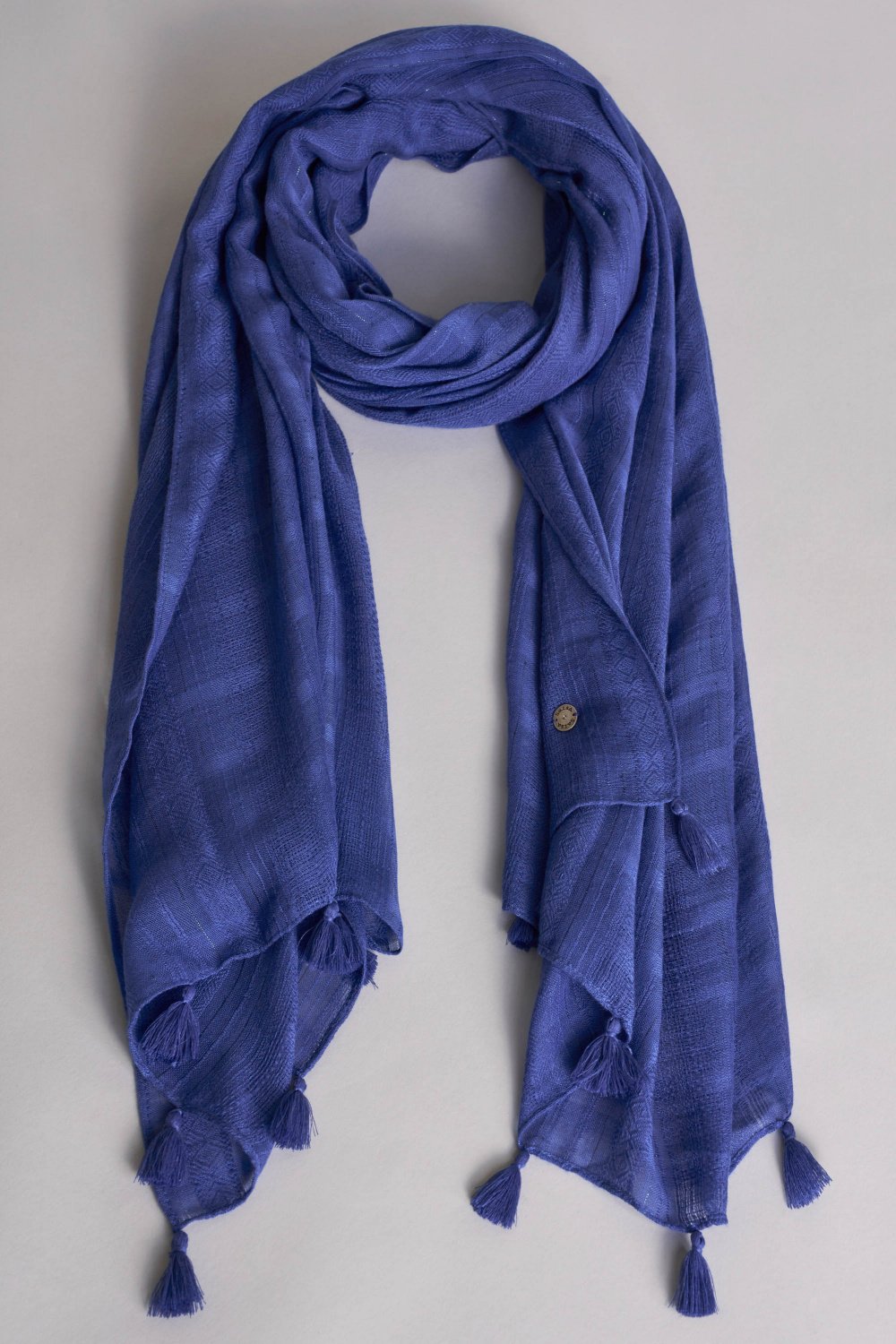 Lightweight scarf with tassels and shine colour effect - Salsa