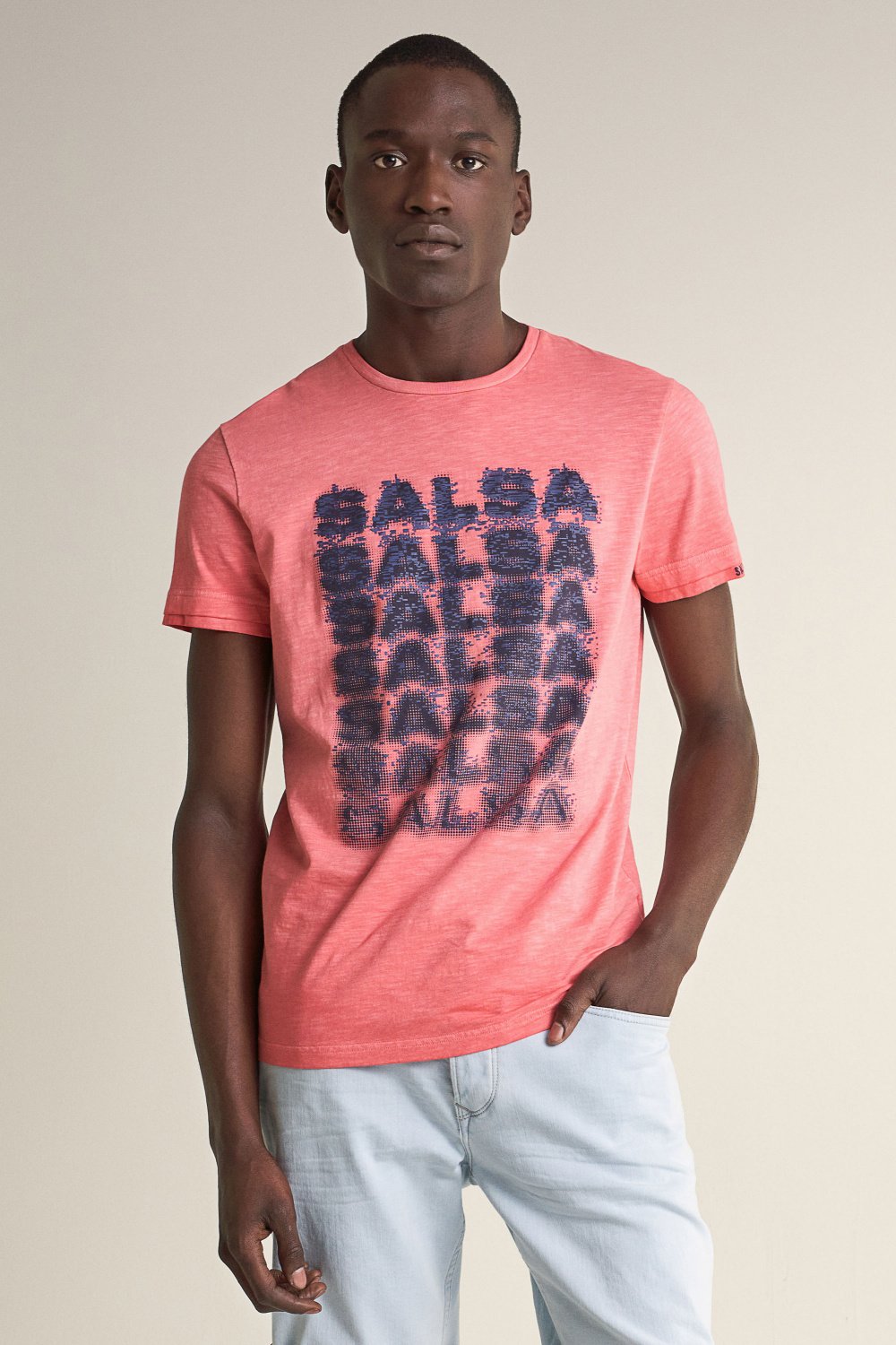 T-Shirt mit Schriftzug auf der  Vorderseite - Salsa