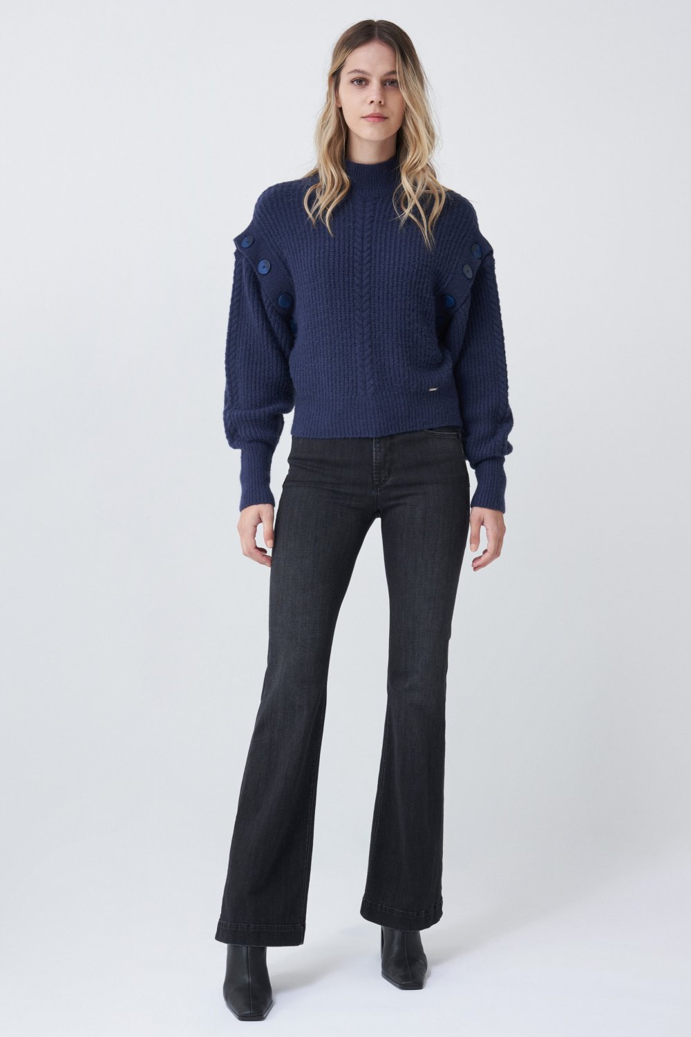 Knitted thick turtleneck sweater with buttons - Salsa