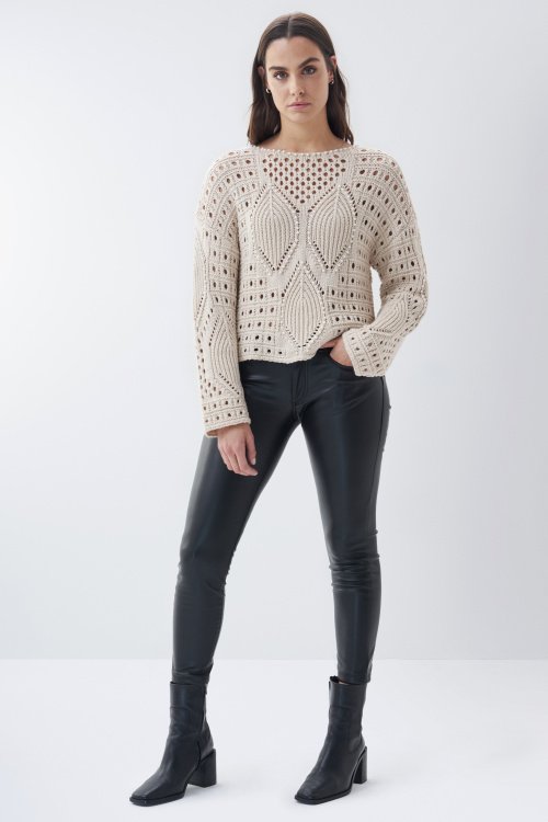Knitted jumper with pearl details