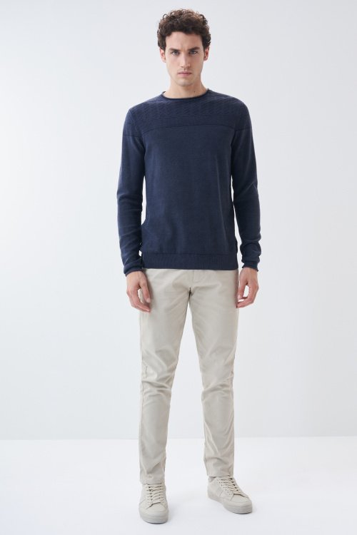 Jumper with knit effect on the shoulders