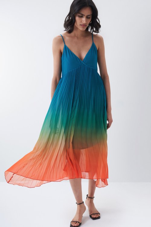 Plissiertes Kleid mit Degradé-Farbeffekt