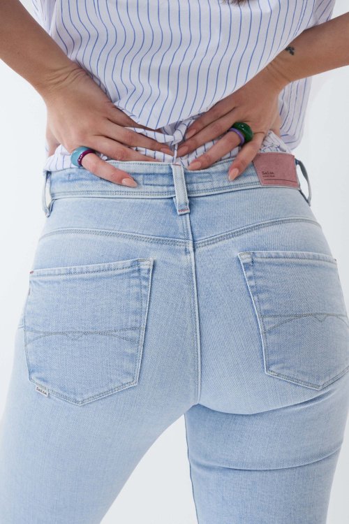 Gebleichte Cropped Push In Secret Glamour-Jeans, Slim