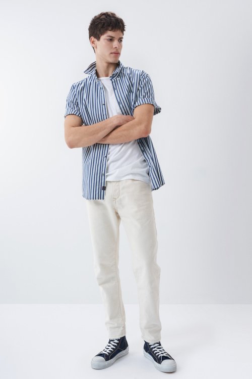 Regular fit shirt with narrow stripes