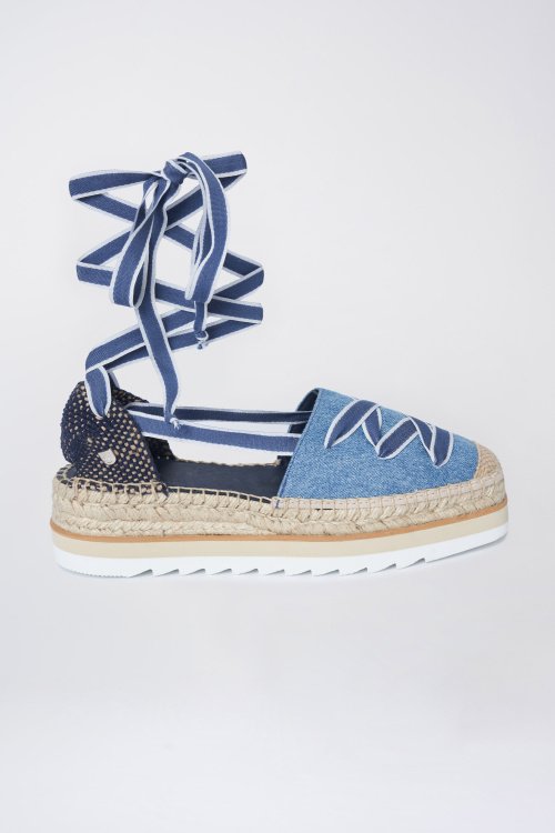 Platform sandals with rope sole