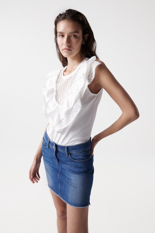 Top avec broderie anglaise