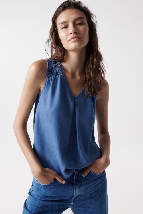 Tencel top with ruched effect on the shoulders