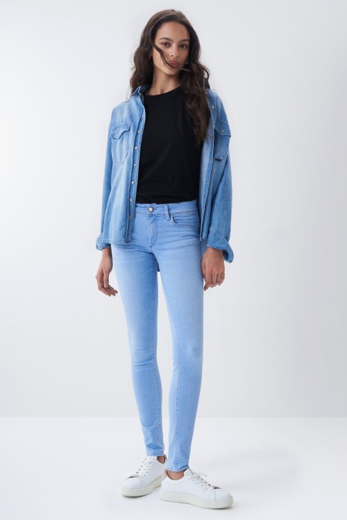Skinny Push Up Wonder jeans with button detail