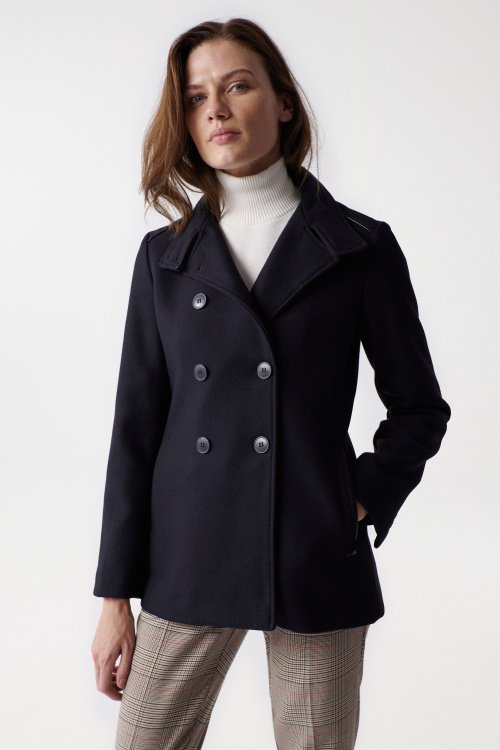 Woollen coat with buttons