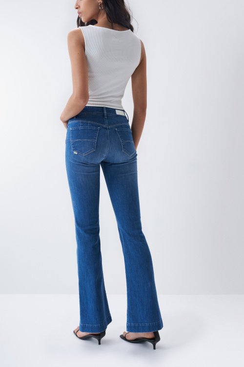 Push Up Destiny-Jeans, Flare-Passform, mit mittlerer Waschung