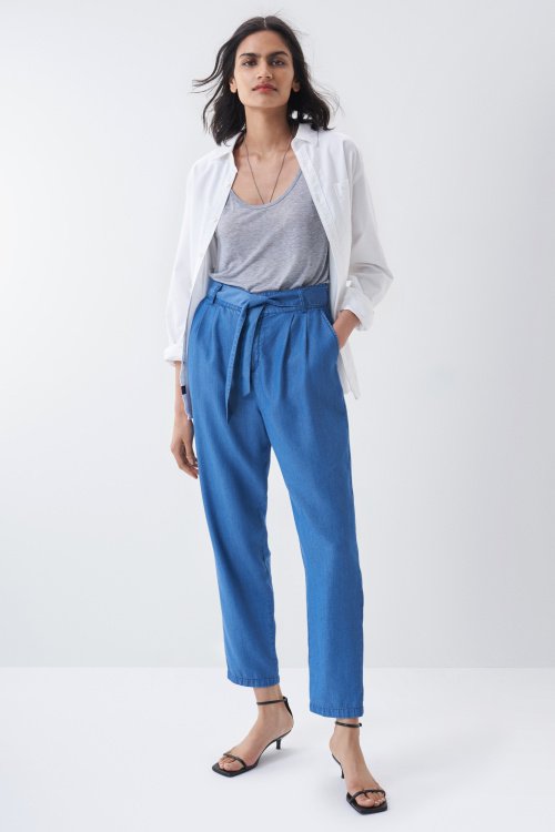 Baggy cropped trousers in tencel