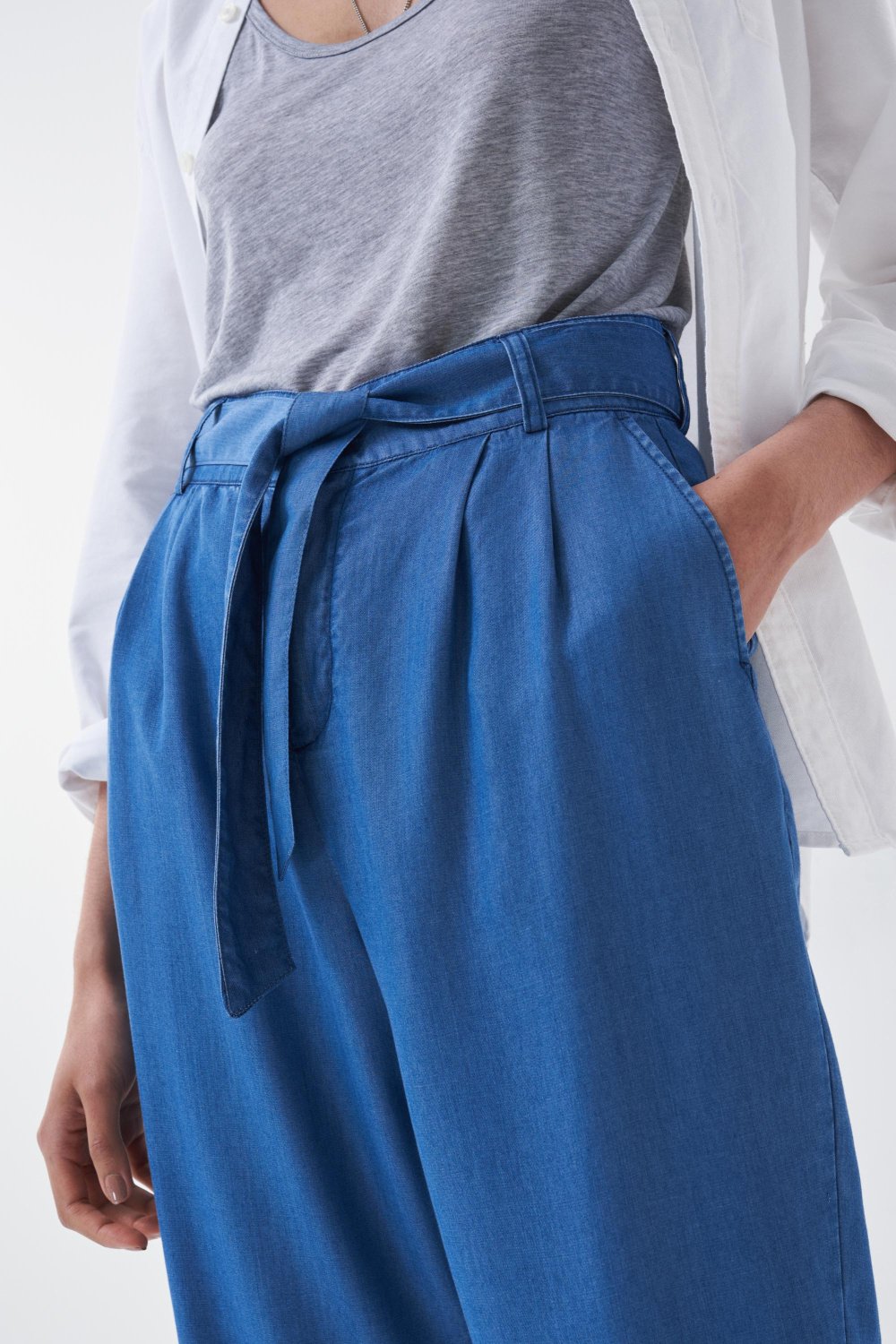 Baggy cropped trousers in tencel - Salsa