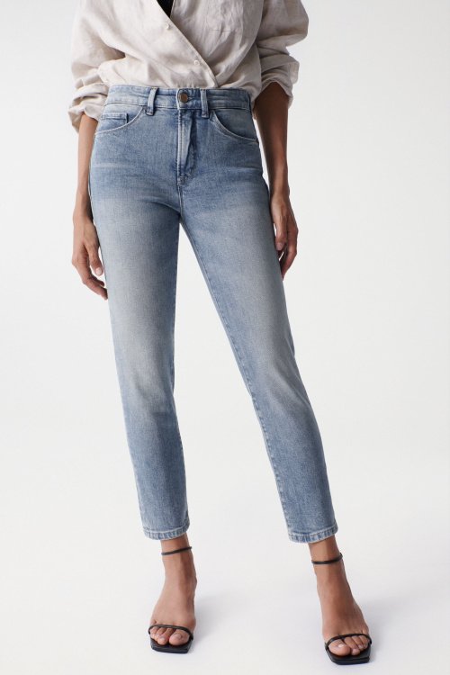 Cropped slim Push In Secret Glamour jeans, light wash