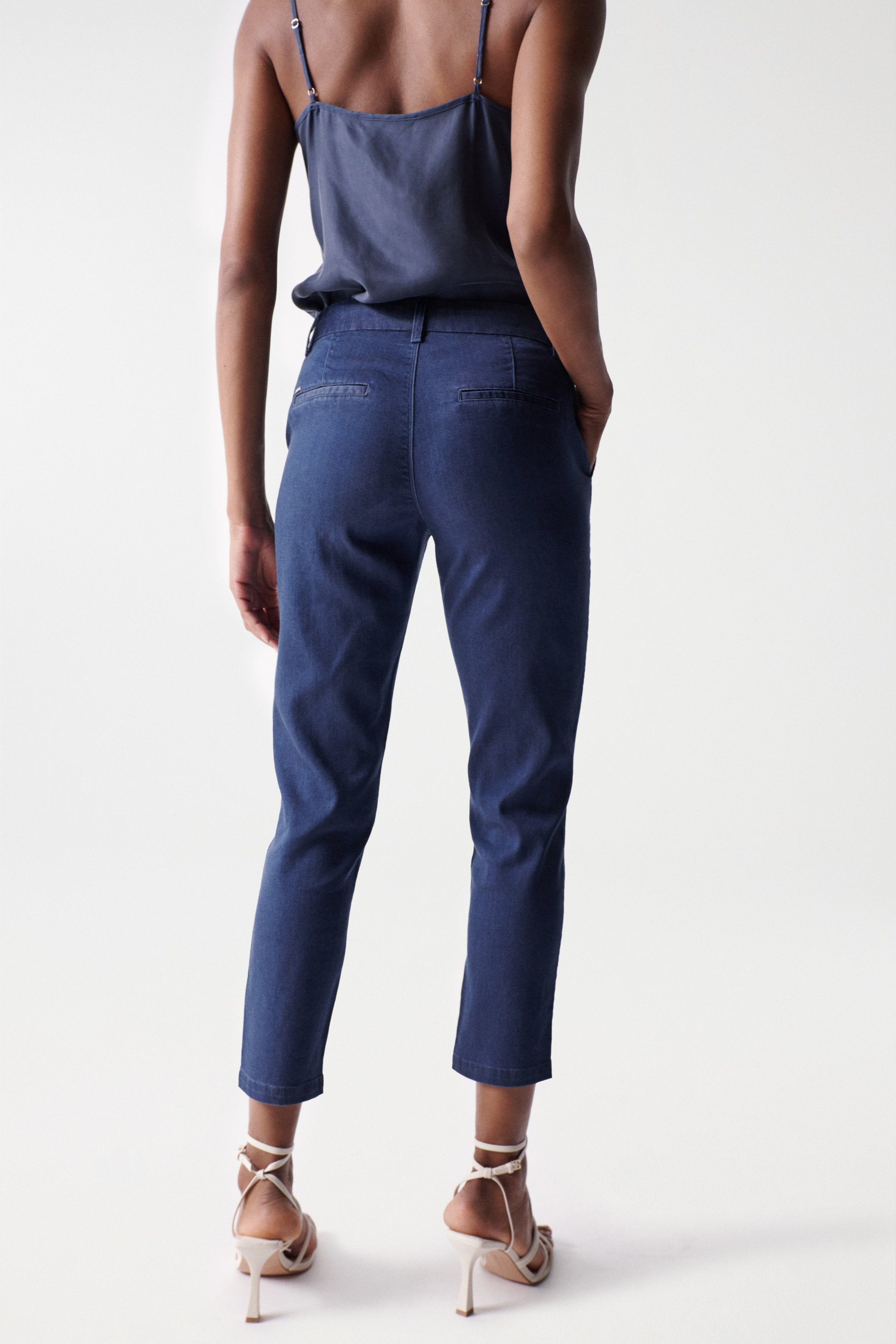 PANTALÓN CHINO DE LIGHTDENIM