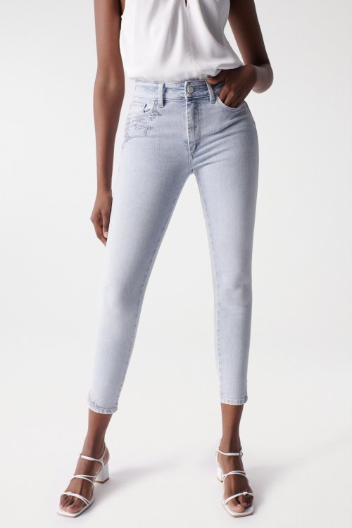 EMBROIDERED PUSH UP DESTINY JEANS