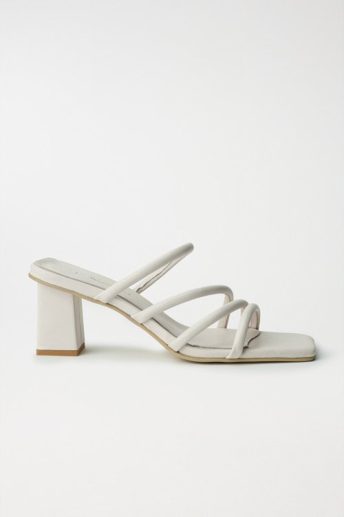 High-heeled sandals, white