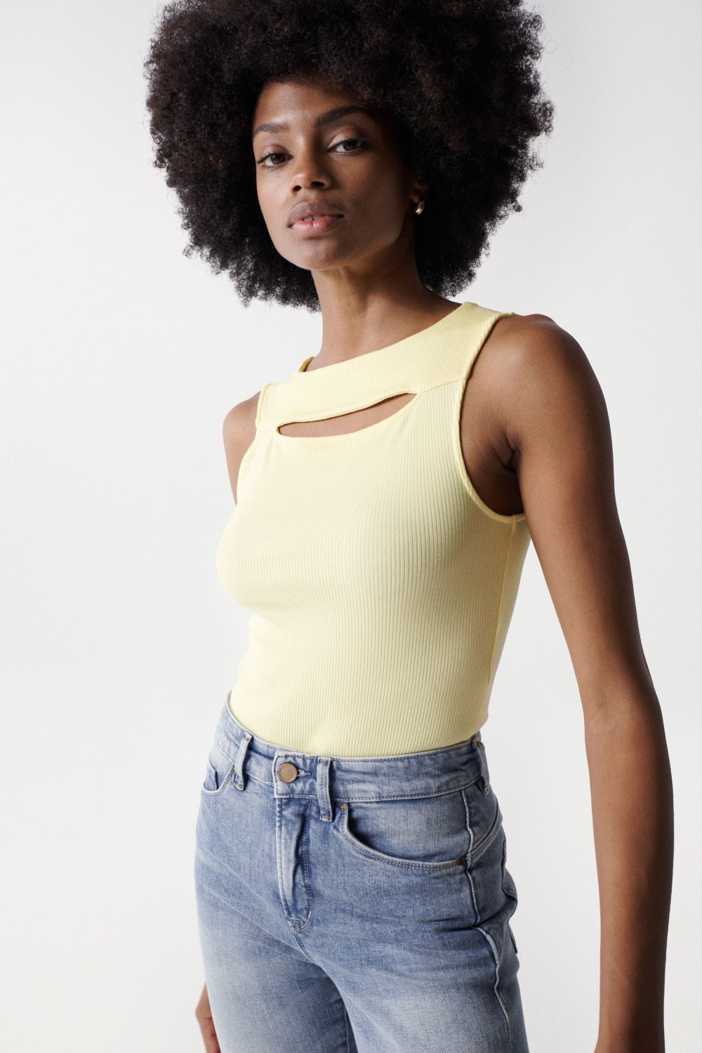 BASIC BODYSUIT WITH CUT-OUT - Salsa