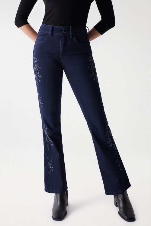 BOOTCUT PUSH IN SECRET JEANS WITH EMBROIDERY AND GLITTER