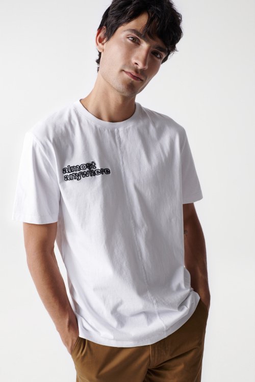 Regular T-shirt with embroidery