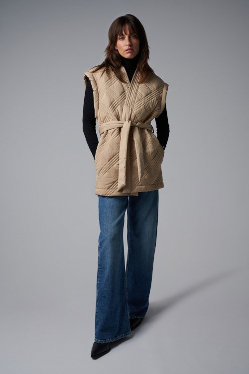 PADDED GILET WITH BELT