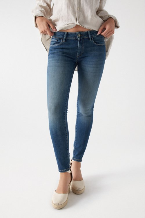 Wonder Push Up jeans with wash effects
