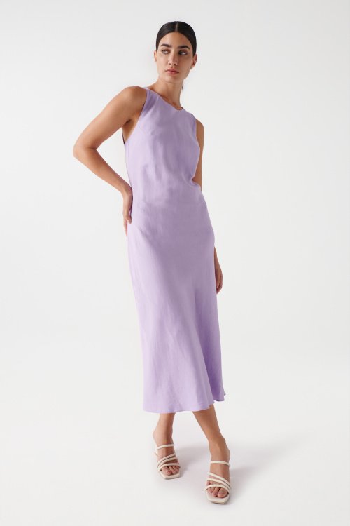 Linen dress with back opening