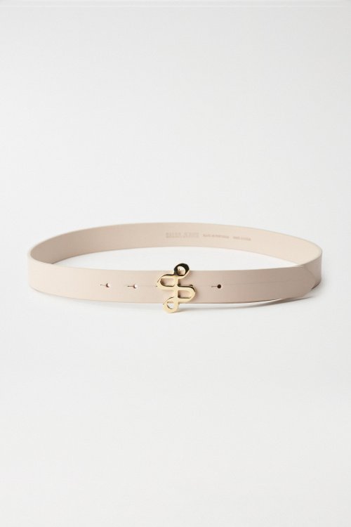 LEATHER BELT WITH GOLD BRANDING ON THE BUCKLE
