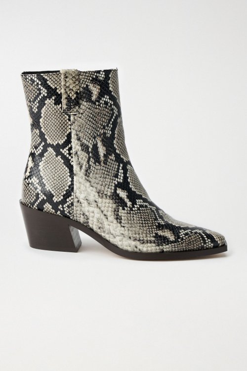 LEATHER ANKLE BOOTS WITH ANIMAL PRINT