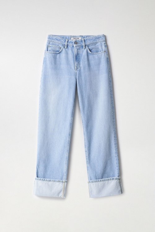 STRAIGHT TRUE JEANS WITH TURN-UPS