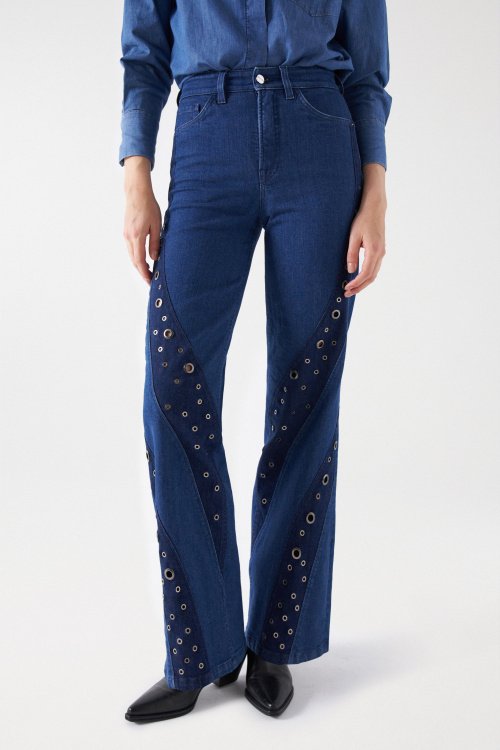 FAITH PUSH IN STRAIGHT JEANS WITH EYELETS