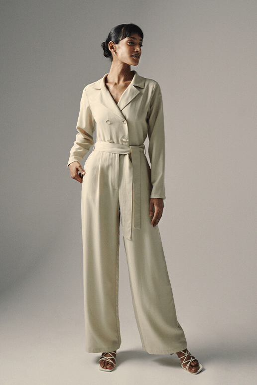 Jumpsuit with belt and buttons