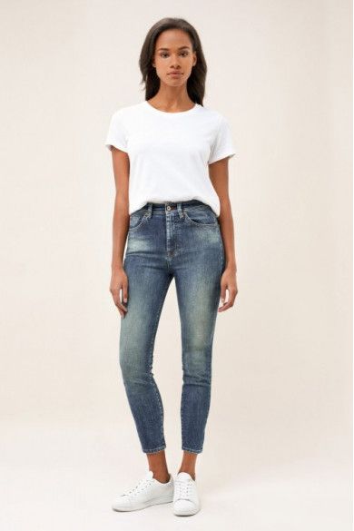paige distressed jeans